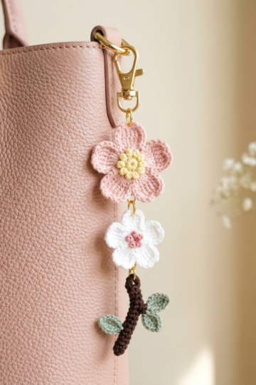 Honeybee Garden Butterfly Charm Free Crochet Pattern