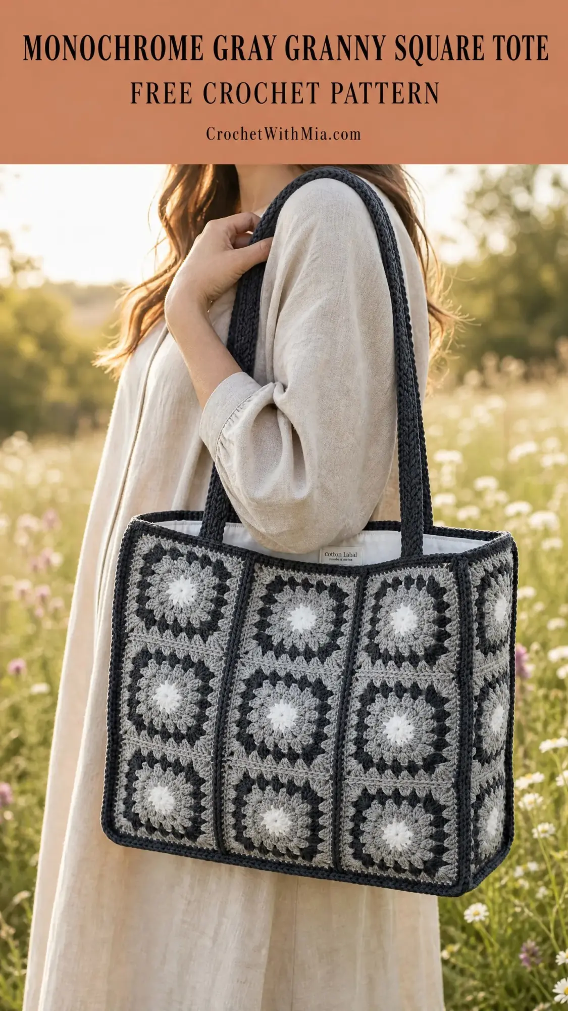 Monochrome Gray Granny Square Tote Free Crochet Pattern