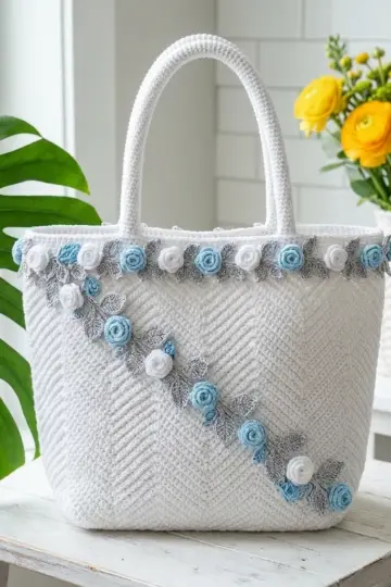 Winter White Snowflake Tote Free Crochet Pattern